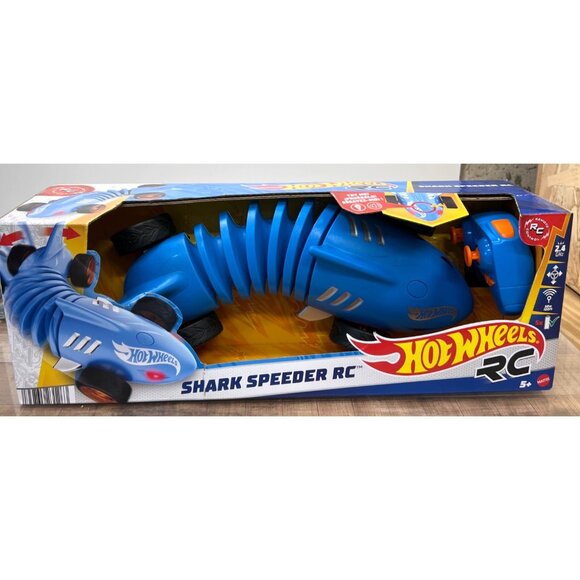 Hot Wheels RC Shark Speeder Remote-Control Car Includes Batteries - Picture 1 of 5